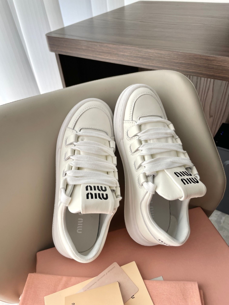 Miu Miu Casual Shoes